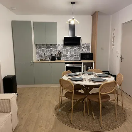 Cosy Et Chaleureux En Centre-ville شقة *