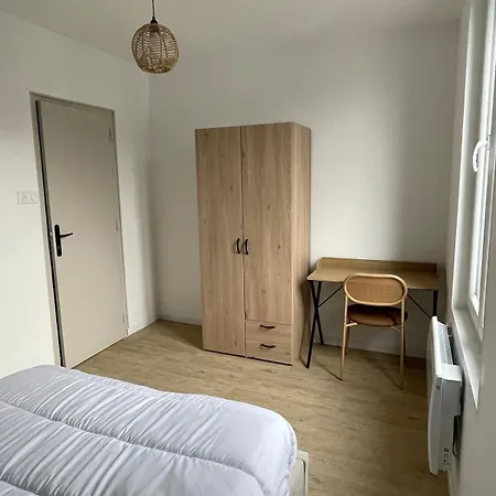 Cosy Et Chaleureux En Centre-ville لا بوربول